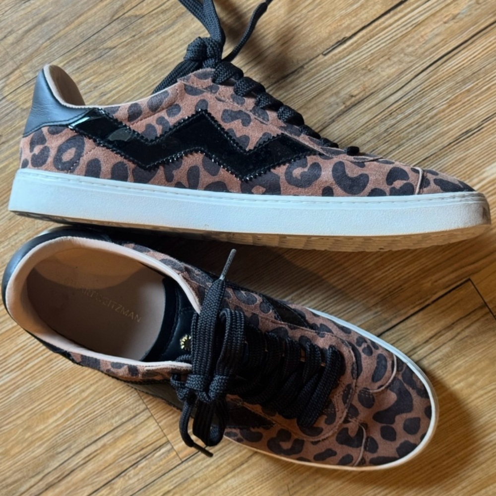Stuart Weitzman Leopard Daryl 7 low-top suede Sneakers with Black zigzag detail